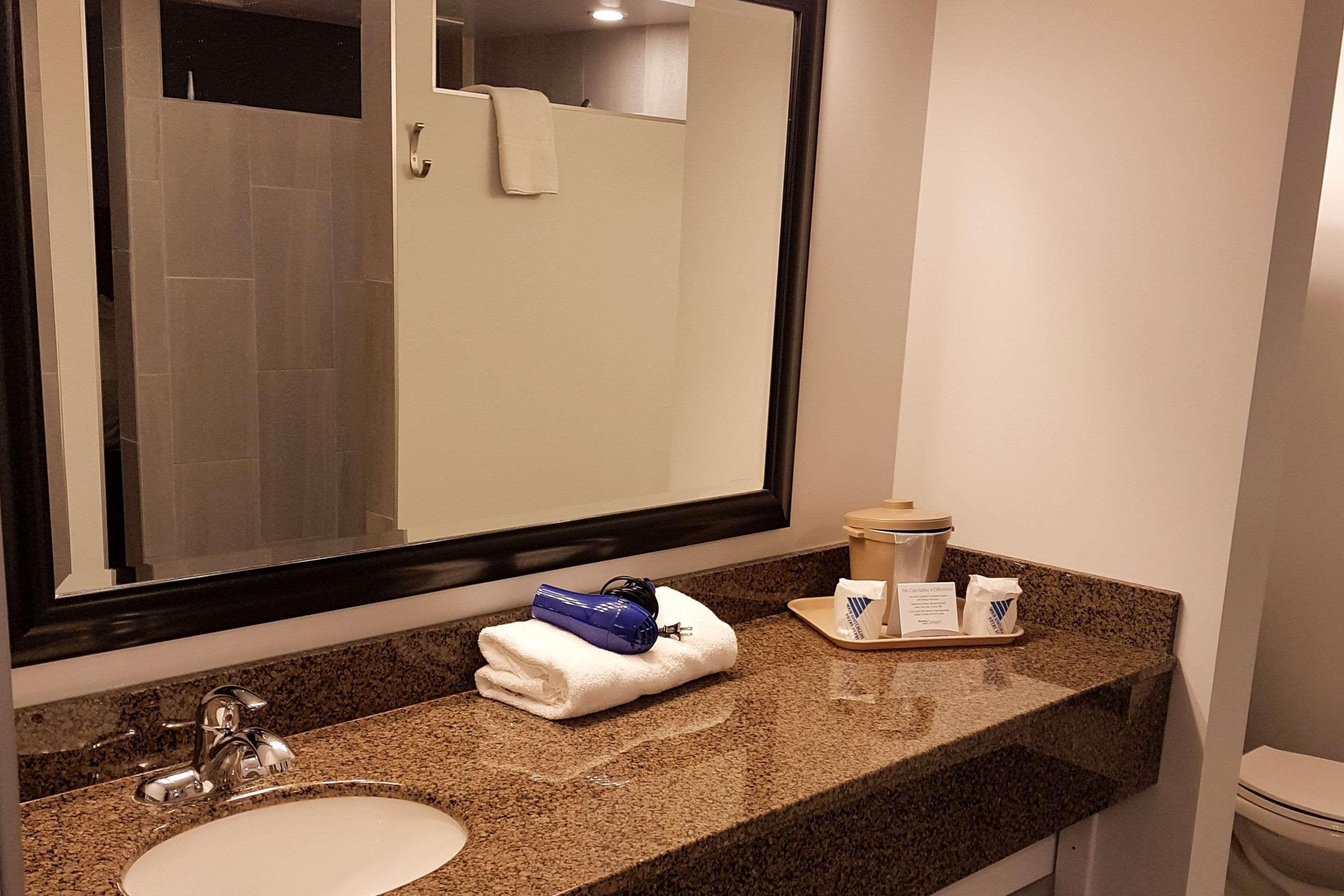 Quality Inn West Edmonton Esterno foto