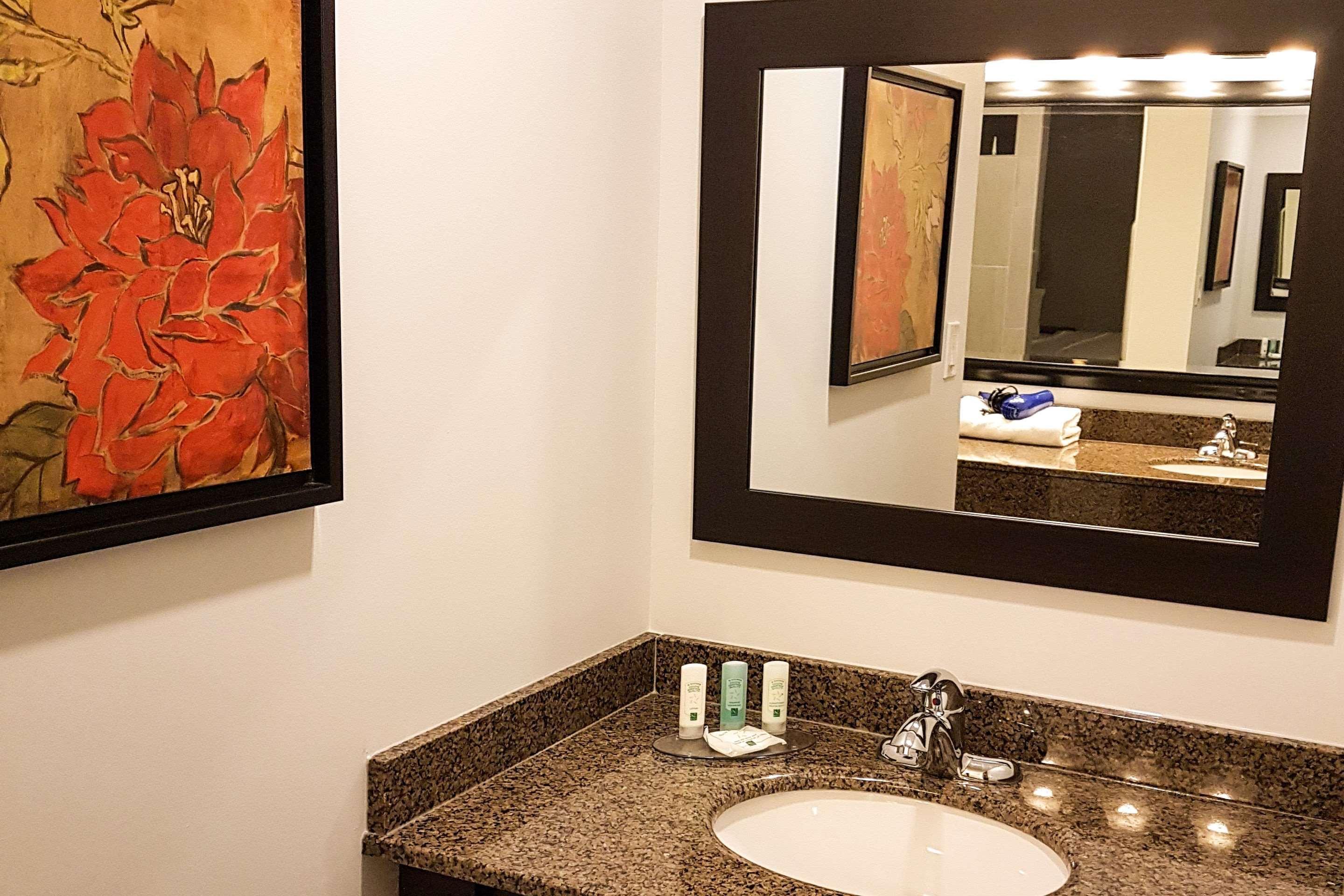 Quality Inn West Edmonton Esterno foto