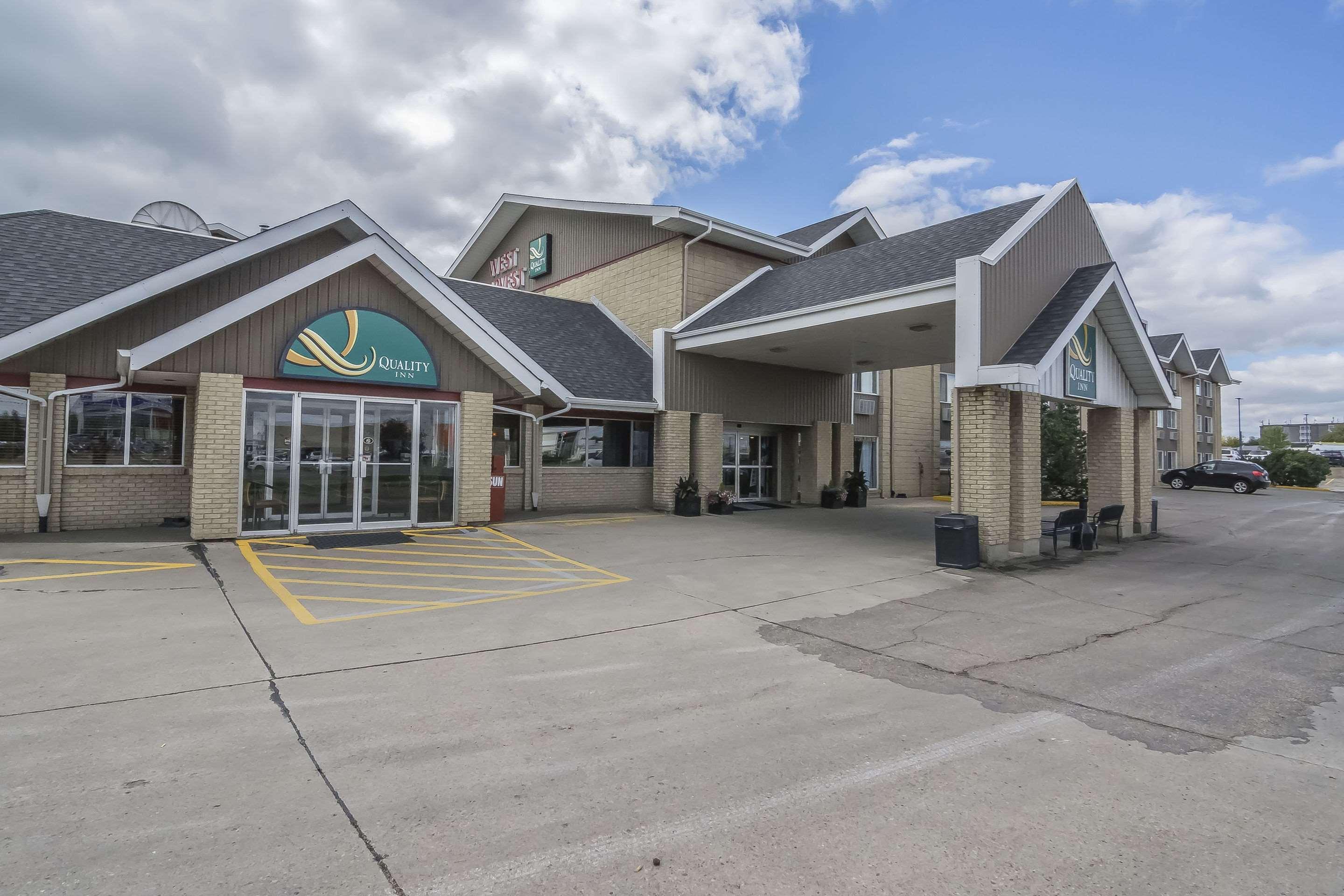 Quality Inn West Edmonton Esterno foto