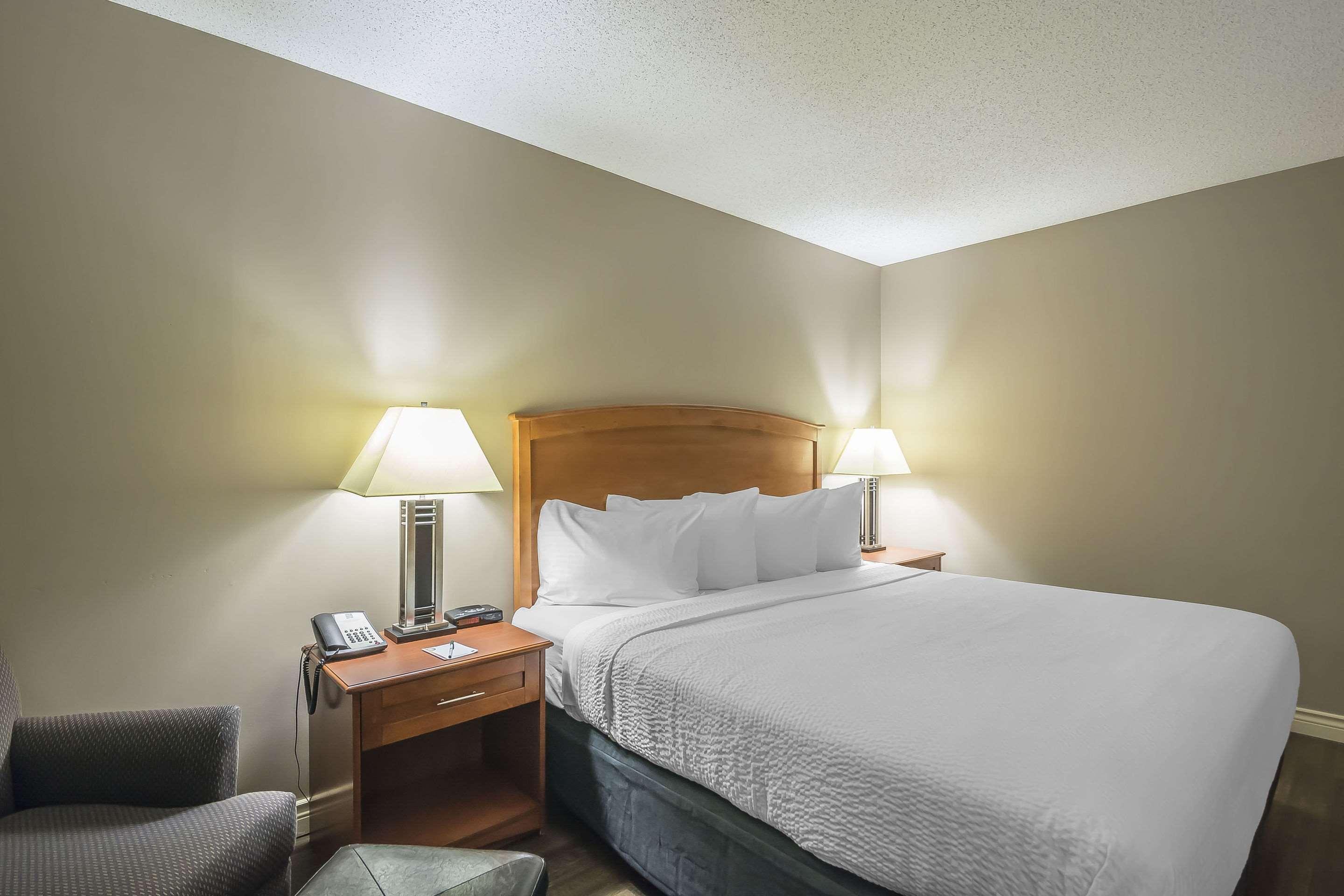 Quality Inn West Edmonton Esterno foto
