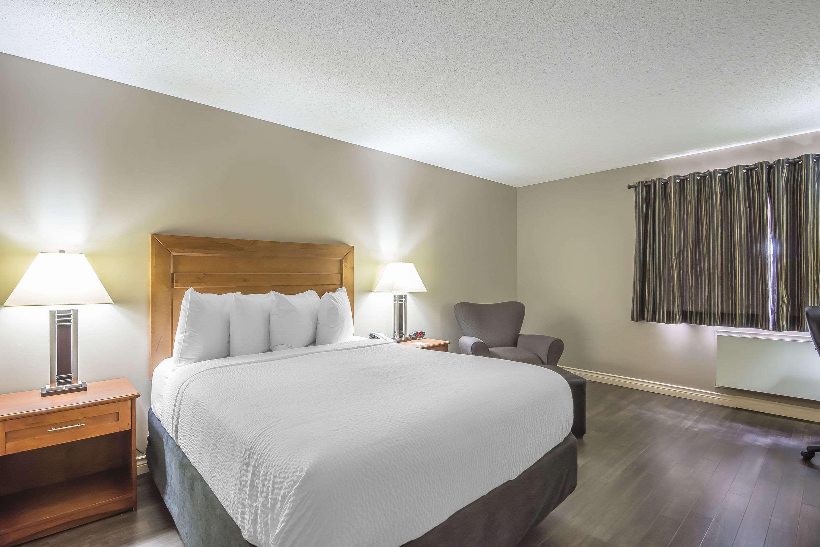Quality Inn West Edmonton Esterno foto