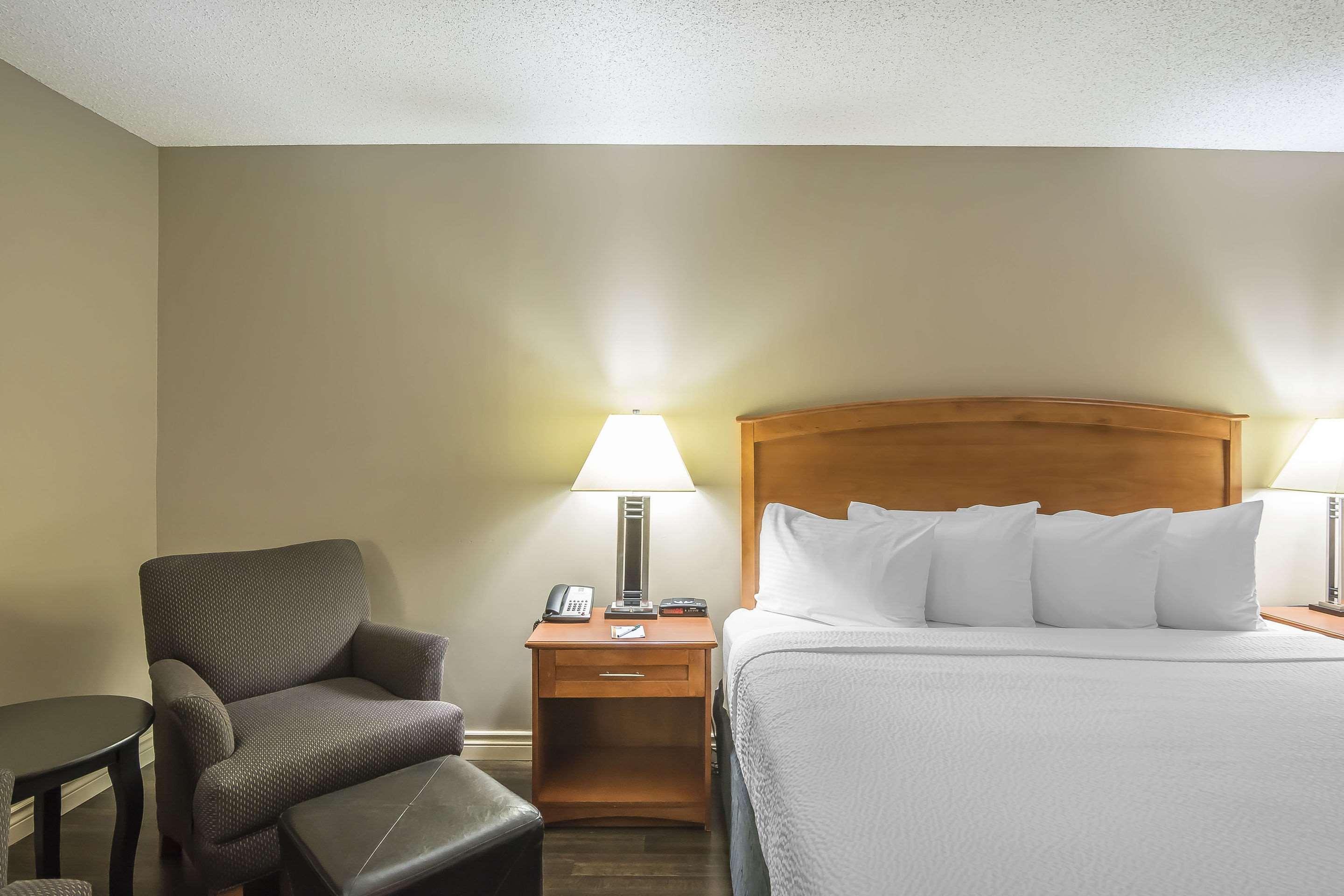 Quality Inn West Edmonton Esterno foto