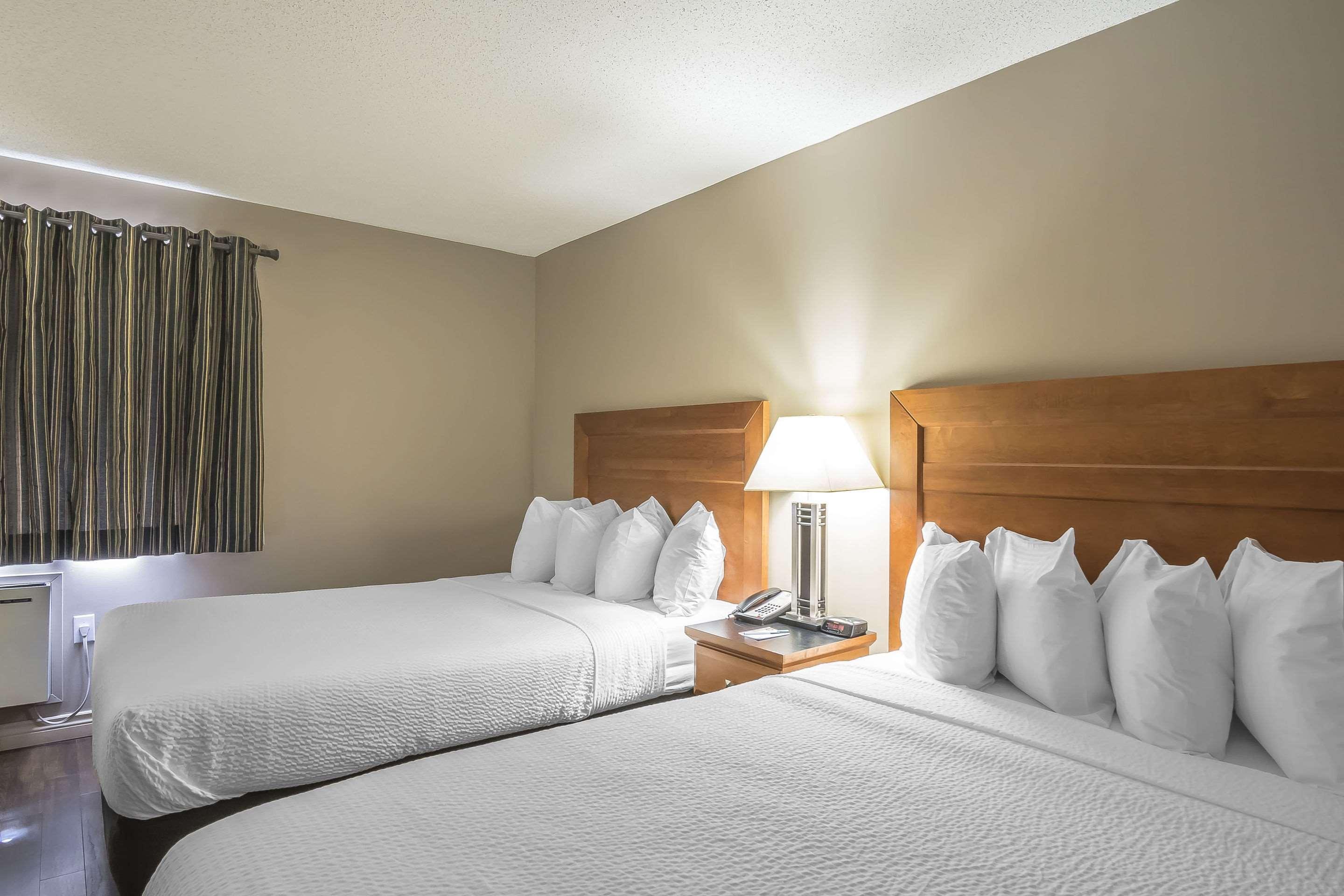 Quality Inn West Edmonton Esterno foto