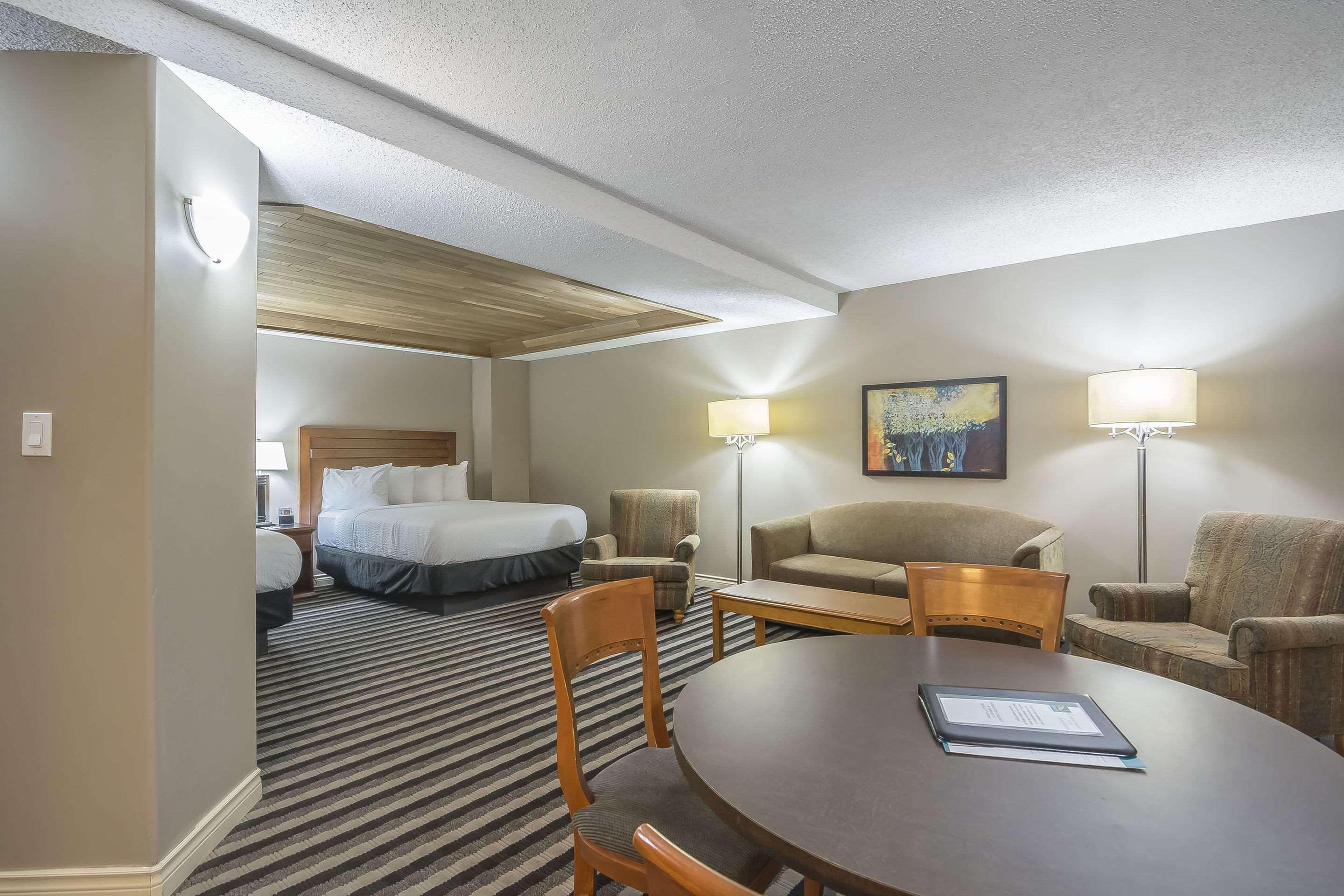 Quality Inn West Edmonton Esterno foto