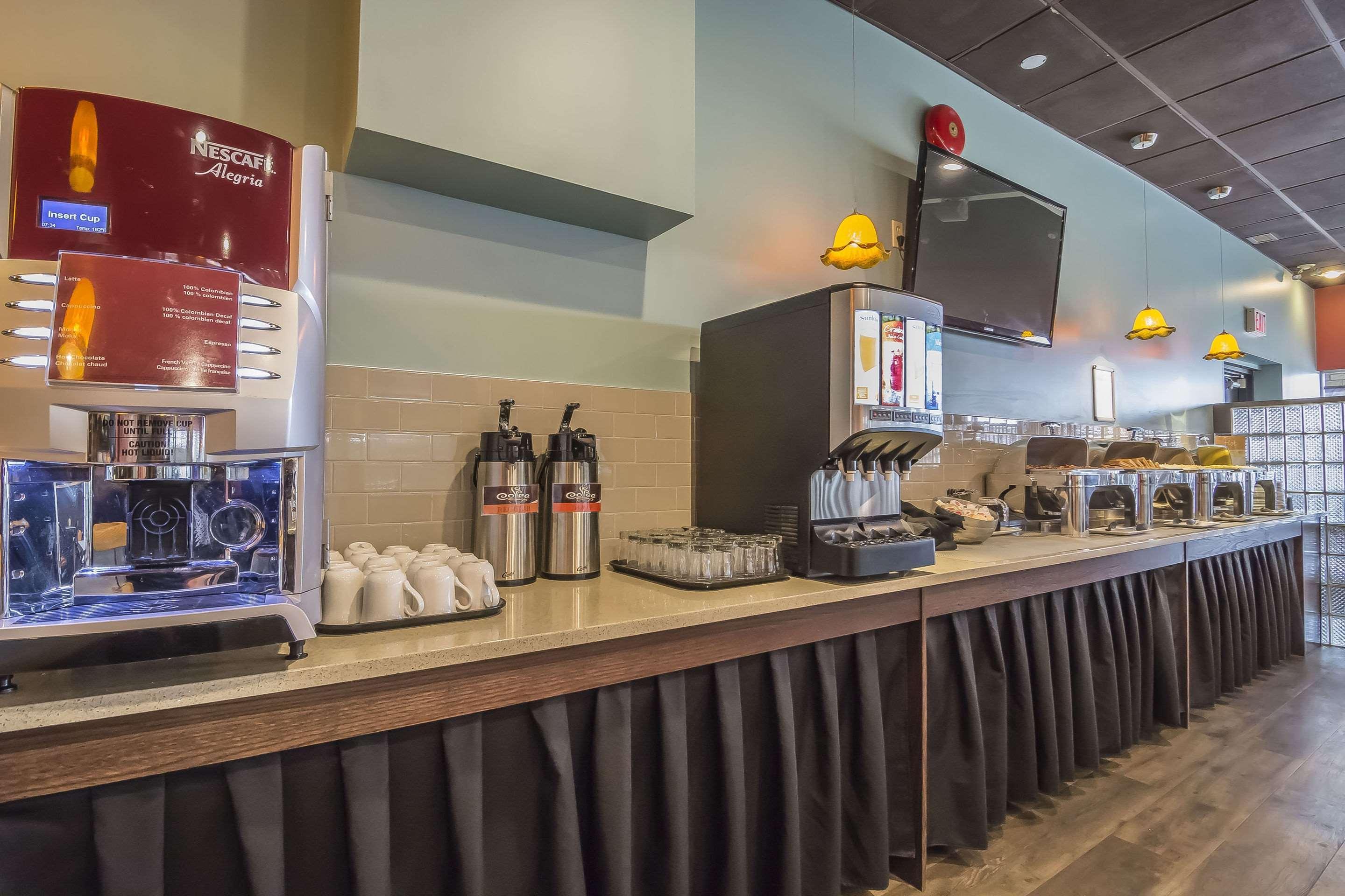 Quality Inn West Edmonton Esterno foto